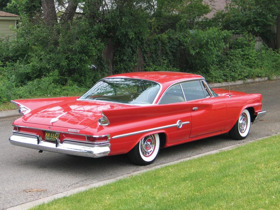  Chrysler 300G Hardtop Coupe (842) 1961 года  (фото 12 из 43)